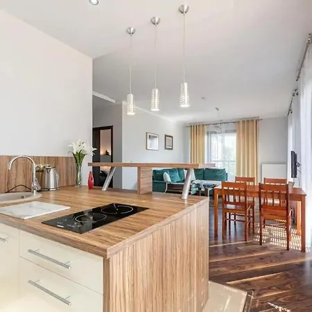 Apartment Golden Szafarnia 5 M28 *