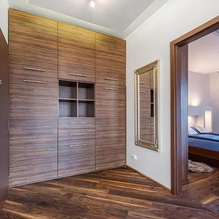 Golden Szafarnia 5 M28 Apartment